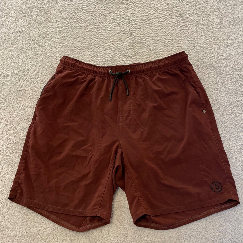 Vuori Elevate Kore Shorts Mens Large Maroon Brown 7.5" Inseam Lined V382